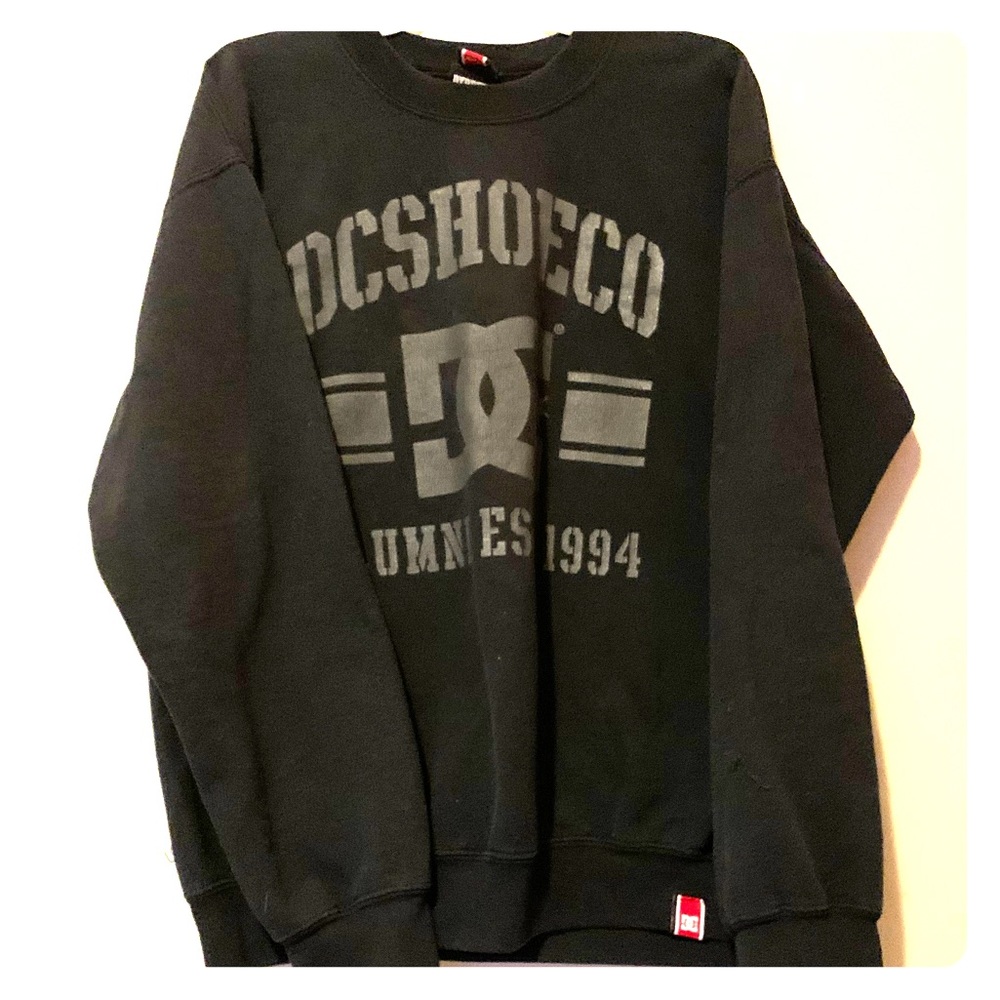 DC Sweater Large-Fit